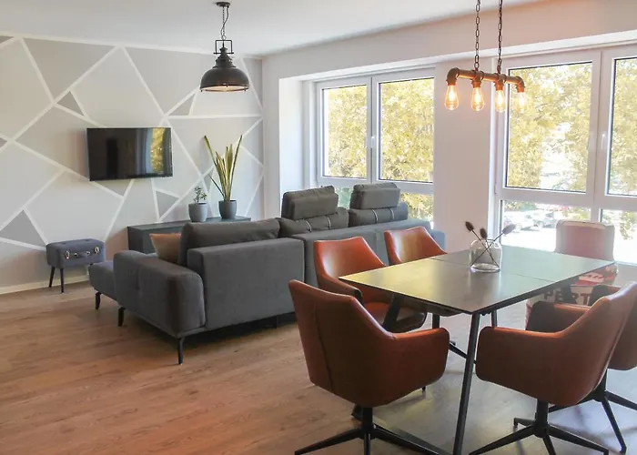 New York Apartment - Fuer Freunde & Familien, Stadtnah, Parkplatz, E-Ladestation, Gitterbox Fuer Fahrraeder, Fitnessstudio, Digitale Gaestemappe Mit Restaurant- Und Unternehmenstipps