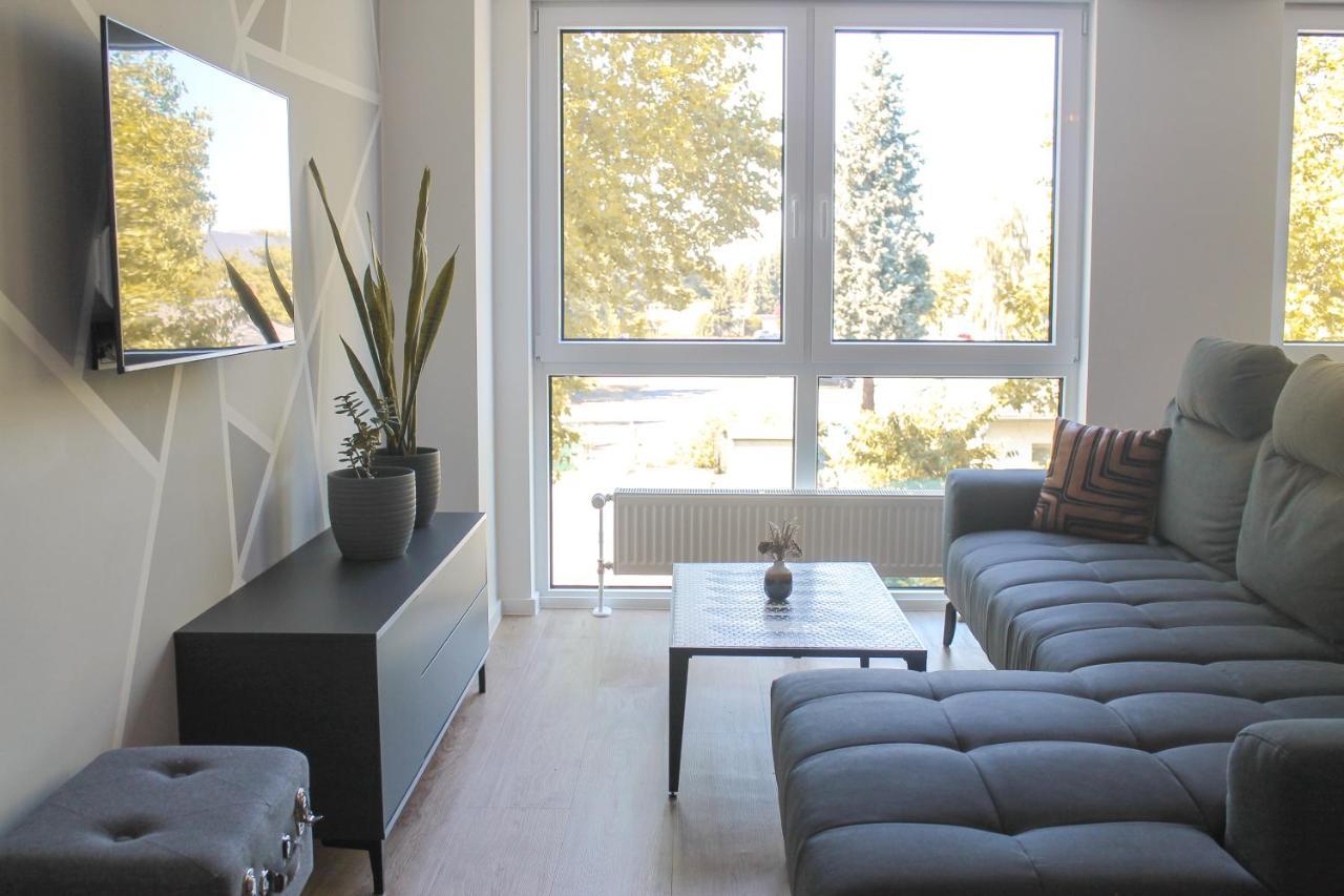 Apartment New York - Fuer Freunde & Familien, Stadtnah, Parkplatz, E-ladestation, Gitterbox Fuer Fahrraeder, Fitnessstudio, Digitale Gaestemappe Mit Restaurant- Und Unternehmenstipps